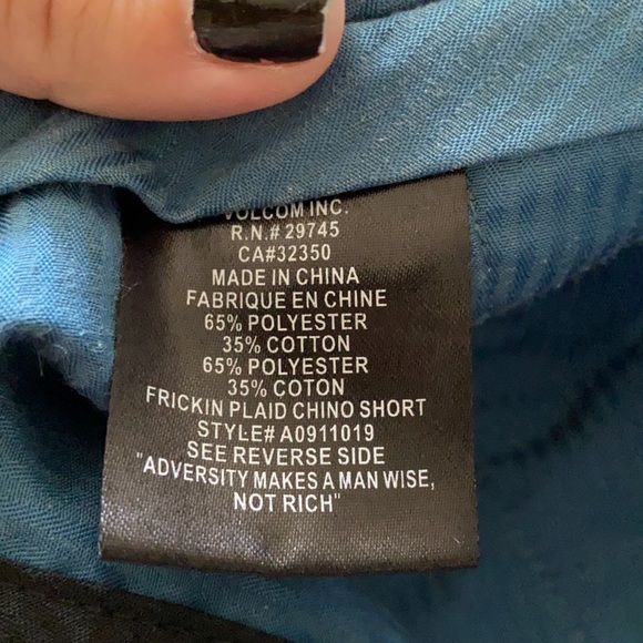 Volcom Shorts - Picture 3 of 3